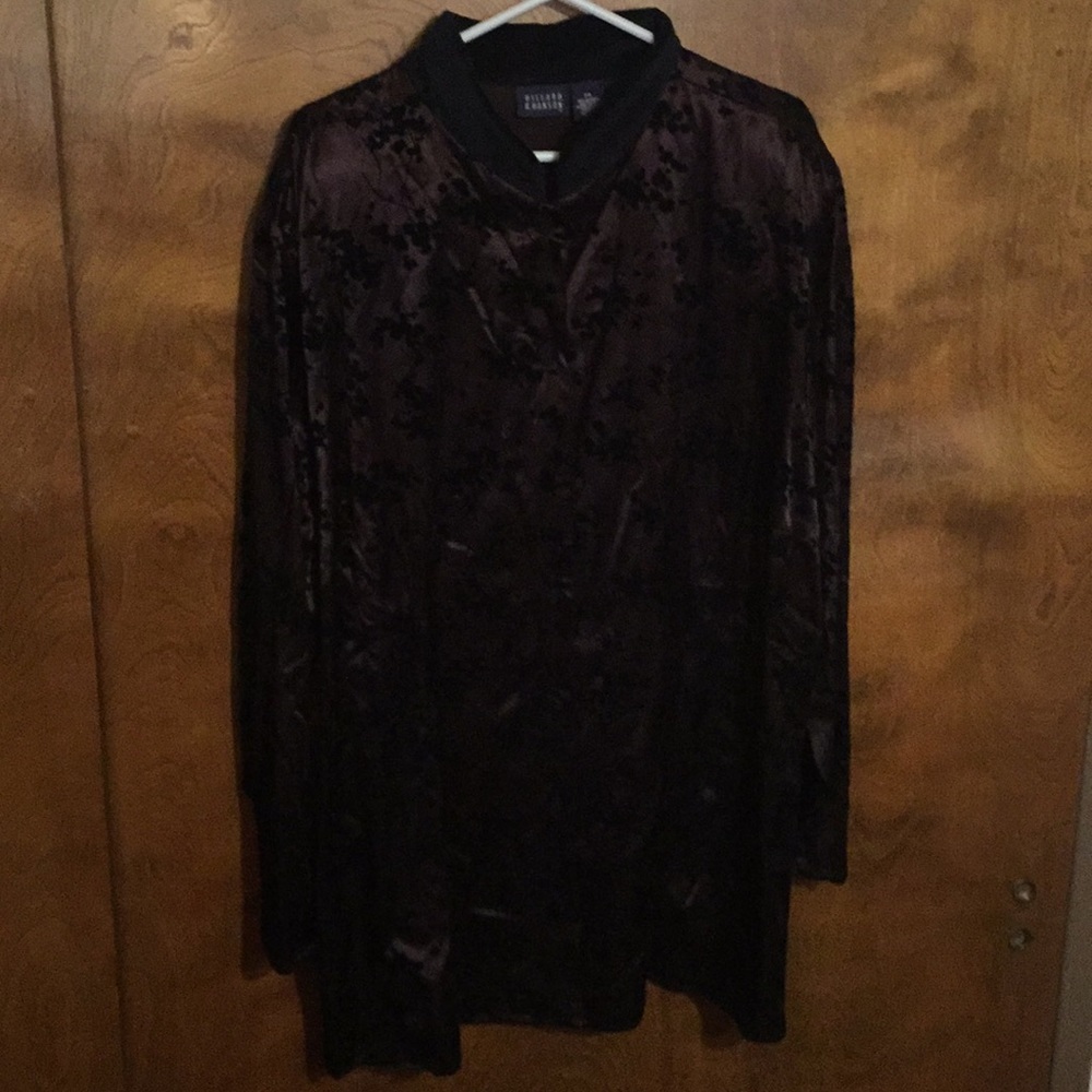 Hillard & Hanson Black Velvet Blouse